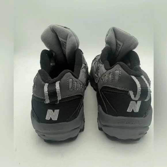 NEW VINTAGE New Balance 470 Men's Sz 9 Gray & Black All Terrain Shoes CM470BK - Picture 7 of 8